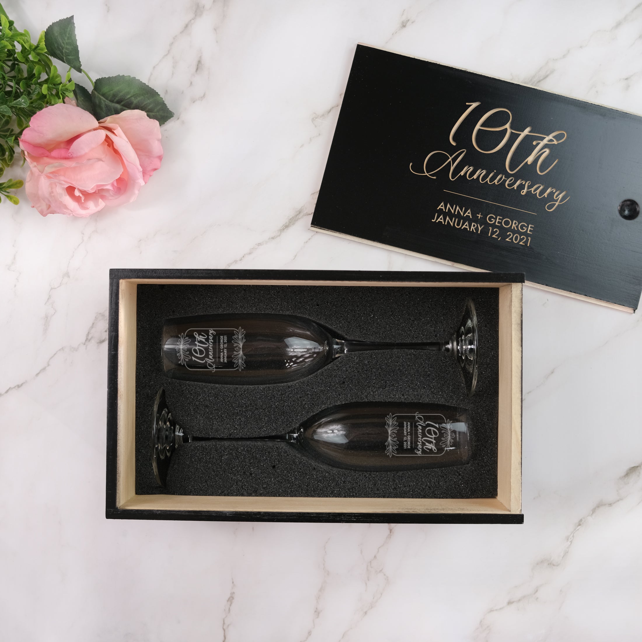 2 Champagne Flute Anniversary Gift Set - Design: A1