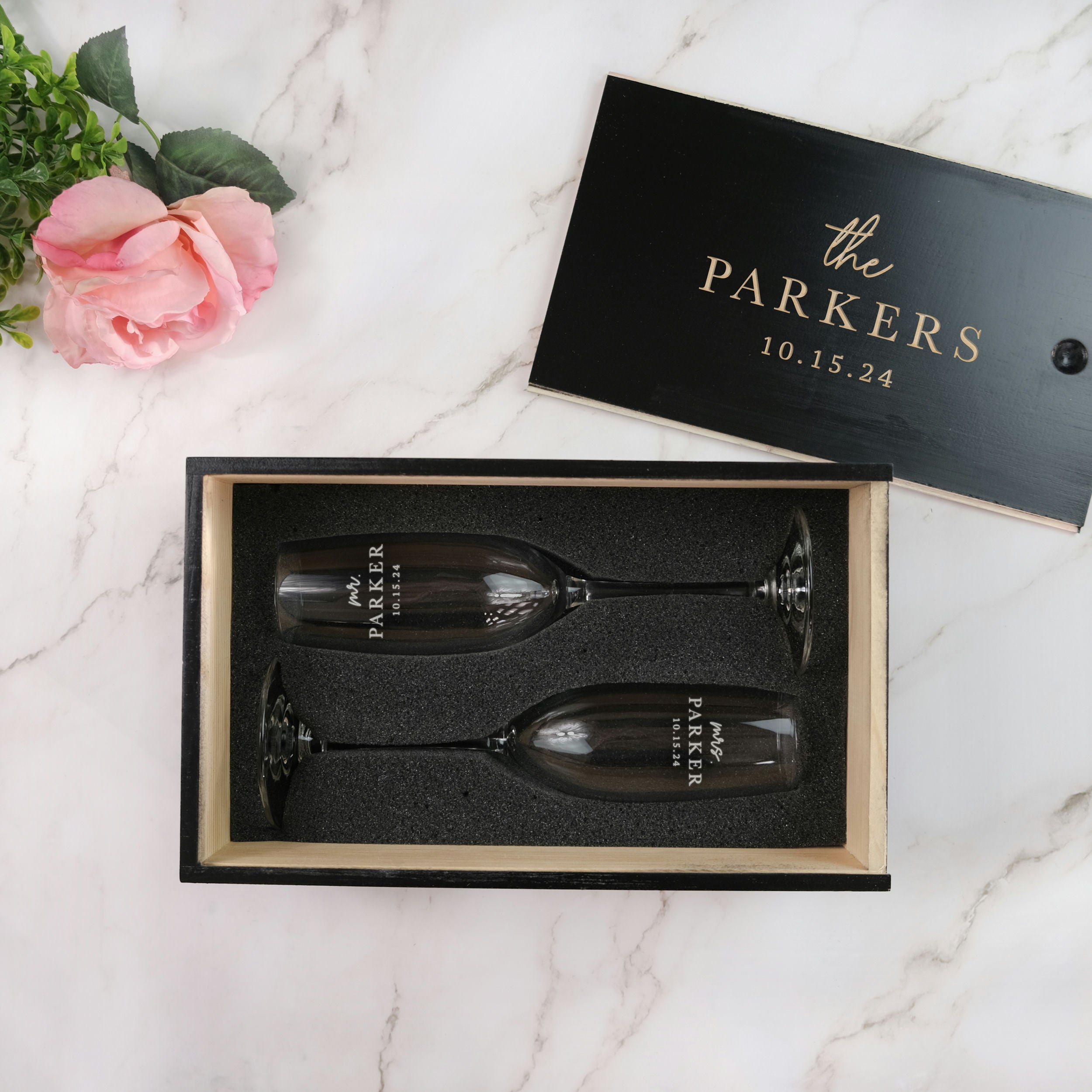 His and Hers Set of 2 Champange Glasses with Gift Box, Design: HH8