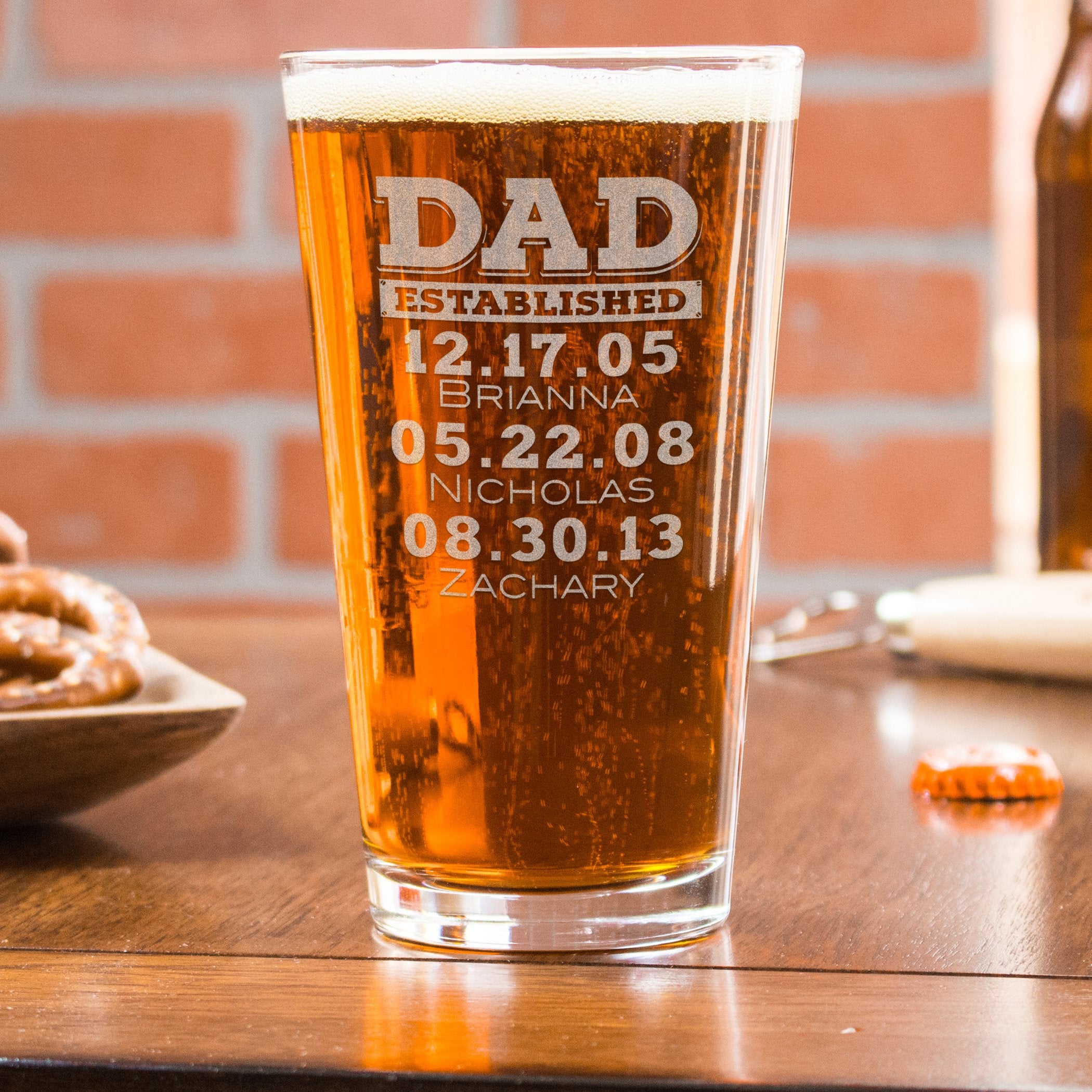 Etched Pint Glass Dad Established: 1-5 Names - Design: DADEST