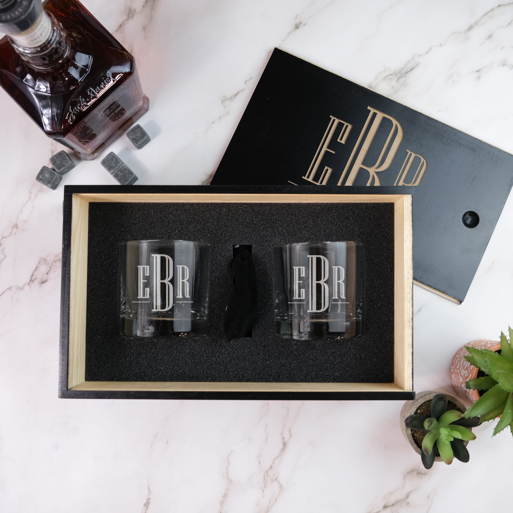 Monogrammed Whiskey Gift Set, Design: INITAL3