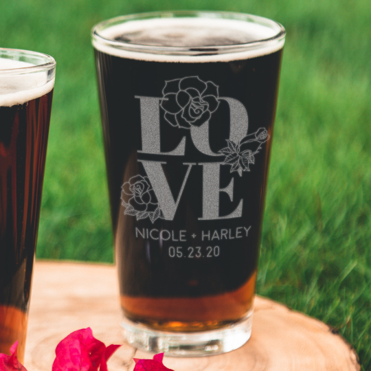 Etched Pint Glass Love - Design: N4